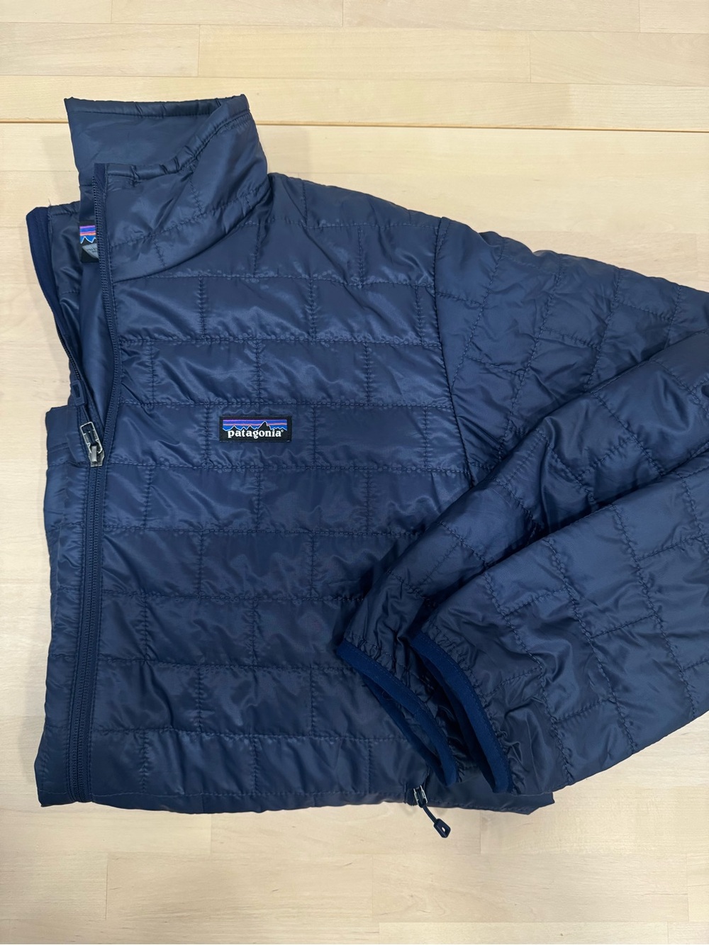 Patagonia Men’s Navy Puffer Jacket - XL